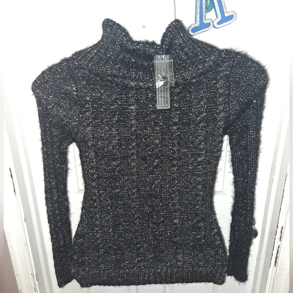 🆕️ Belldini Black Label Women's Lurex Cowl Neck Eyelash Sweater Sz S - Picture 5 of 9